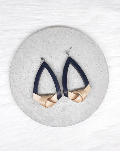 Arch hoop earrings